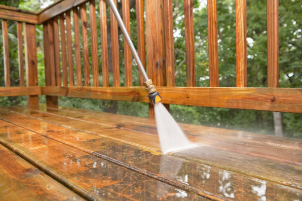 Best Garage Pressure Washing  in Weissport East, PA